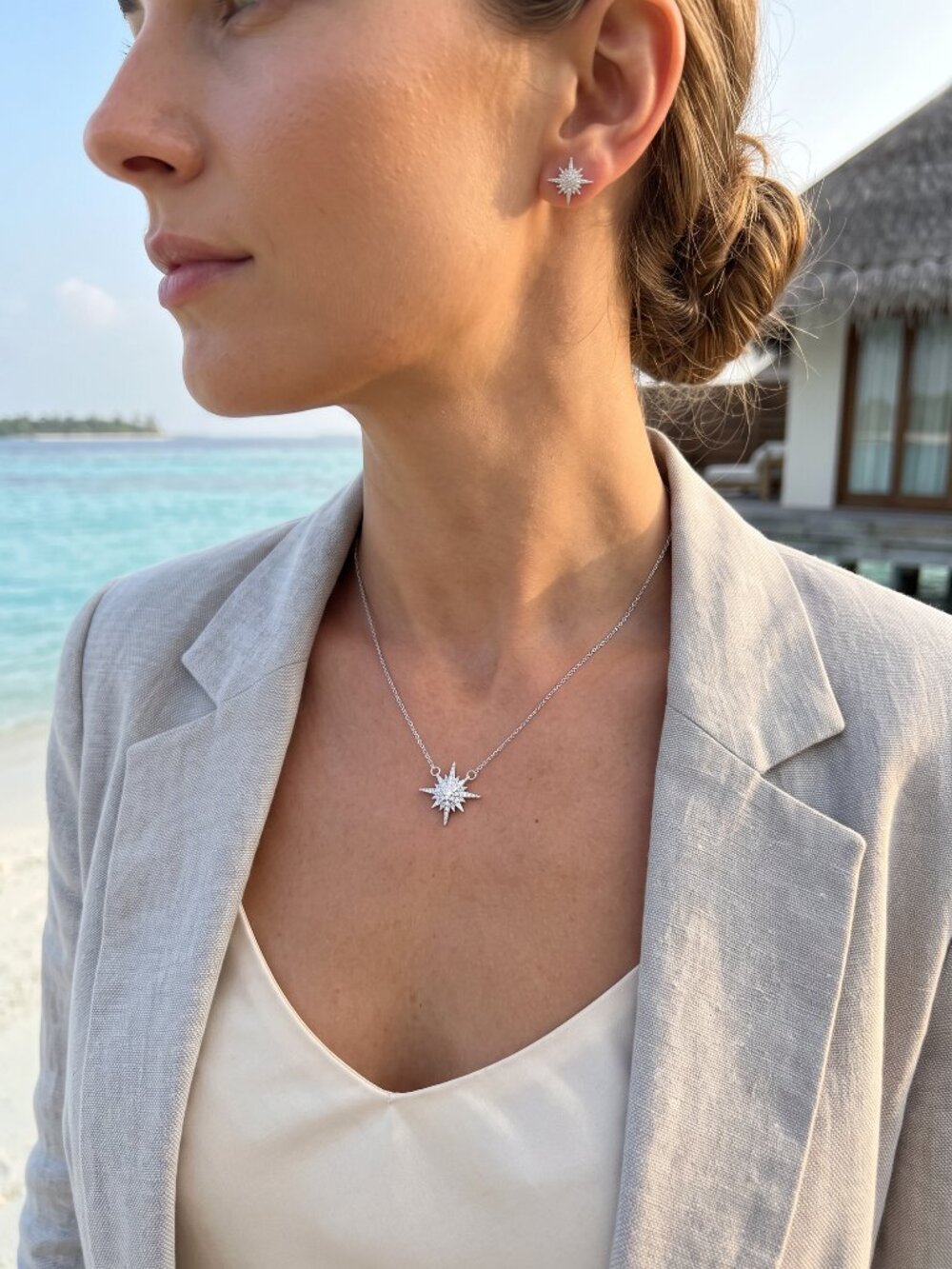 New Silver Tone Star Necklace and Matching Stud Earrings WN76